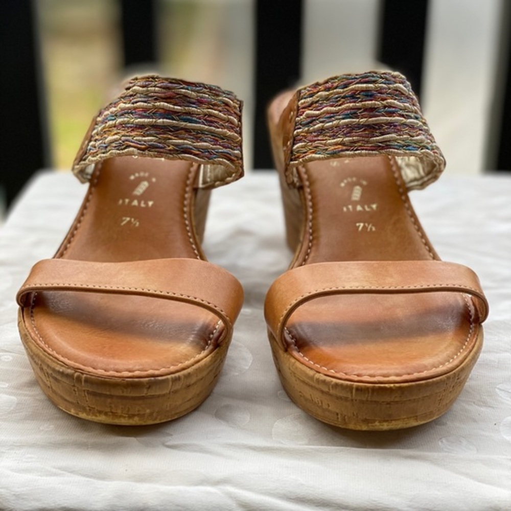 Tan Italian Shoemakers Wedge Sandals | Women’s 7.5